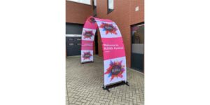 Bannerbow Boogbanner outdoor beurs